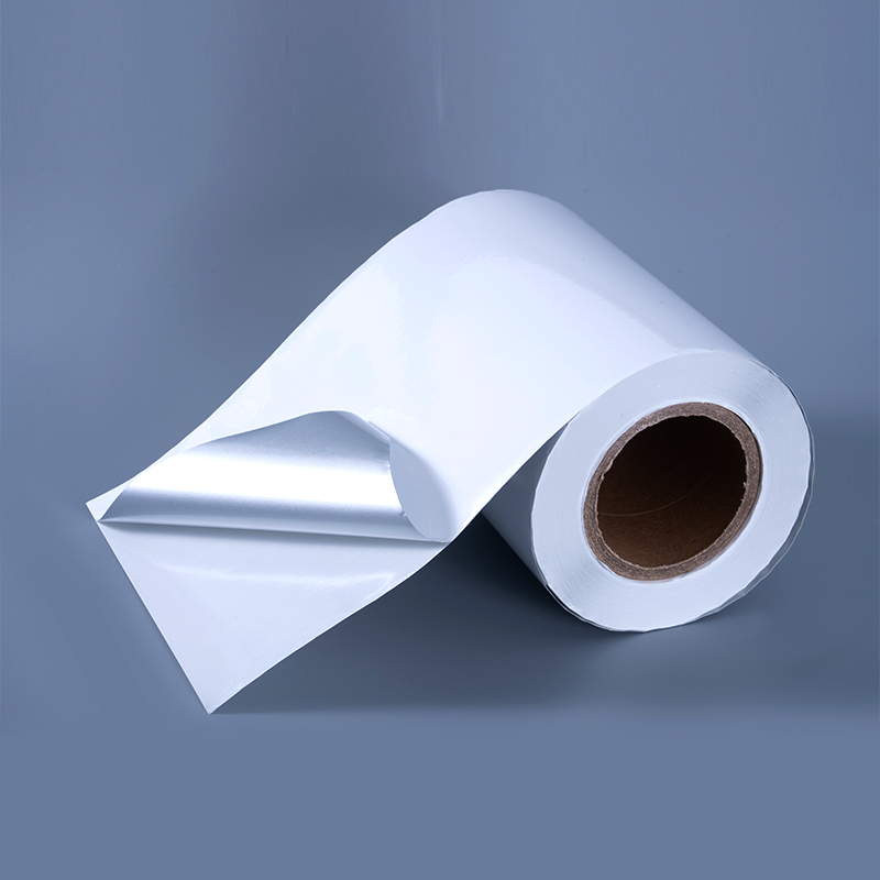 ฉลากกาวในตัวฟิล์มโพลีเอสเตอร์อลูมิไนซ์สีขาวมัน 25mic พร้อมกาวอะคริลิกสูตรน้ำสำหรับการพิมพ์อิงค์เจ็ท