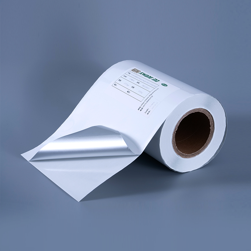 ฉลากกาวในตัวฟิล์มโพลีเอสเตอร์อลูมิไนซ์สีขาวมัน 25mic พร้อมกาวอะคริลิกสูตรน้ำสำหรับการพิมพ์อิงค์เจ็ท